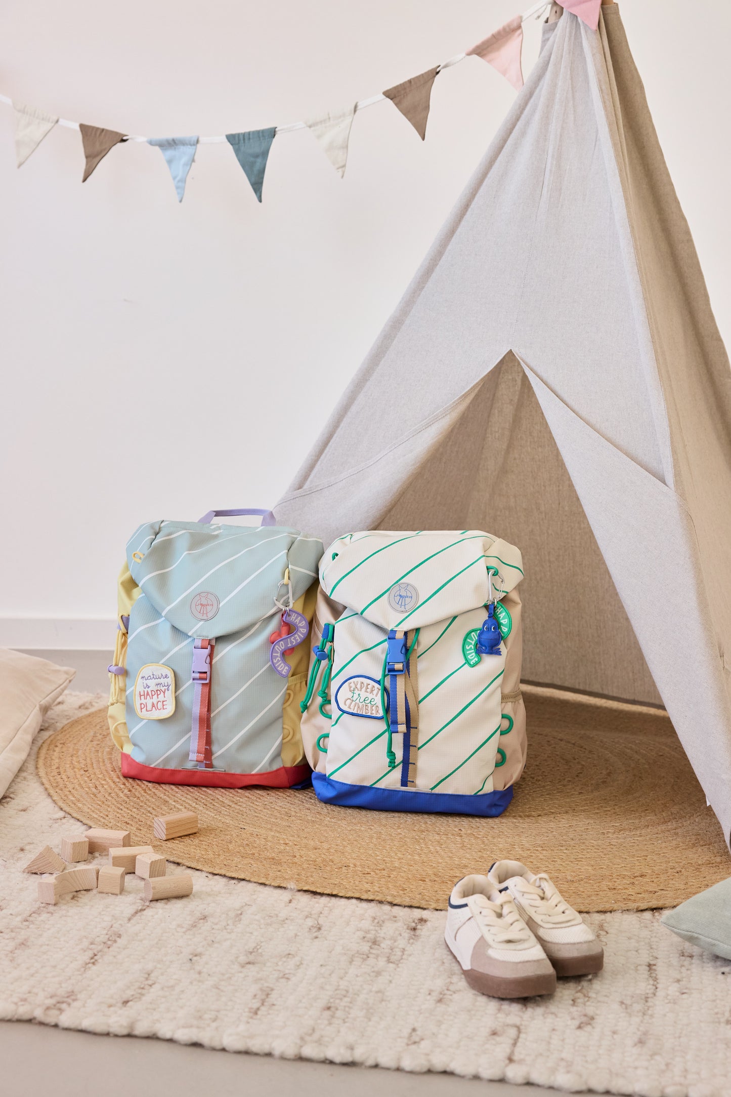 Lässig Big Outdoor Backpack Happy Trails Flower